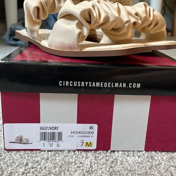 Sam Edelman Iggy sandals - Picture 2 of 2